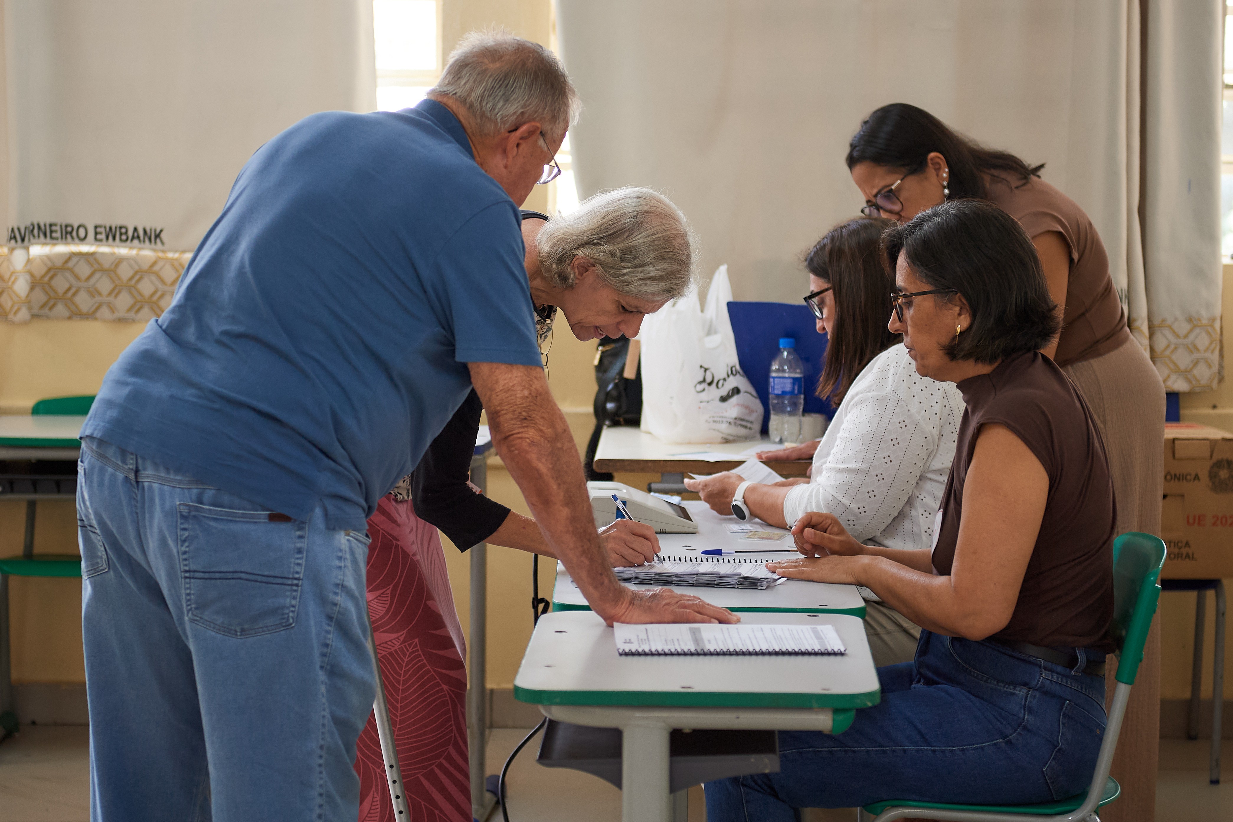Oito urnas foram trocadas nas cidades da região, diz TSE