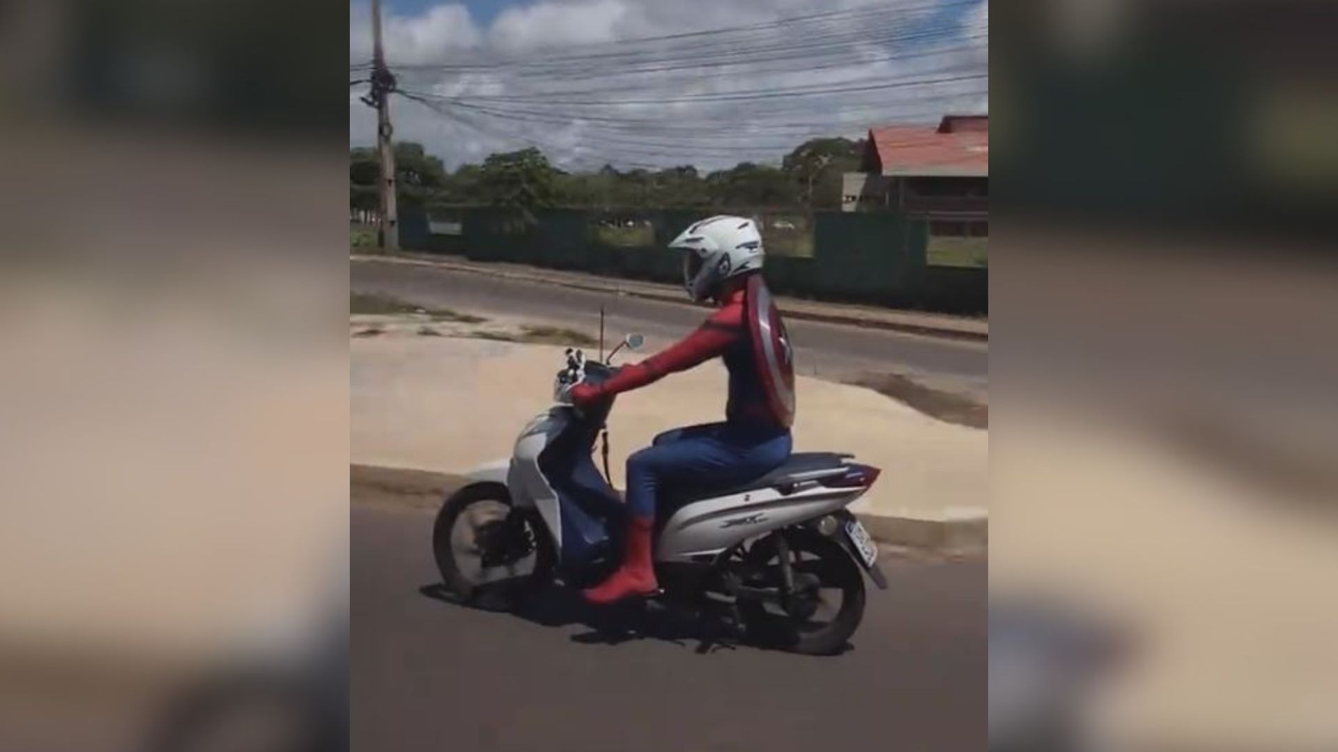 Homem-Aranha pilotando moto com escudo do Capitão América viraliza no AP; VÍDEO