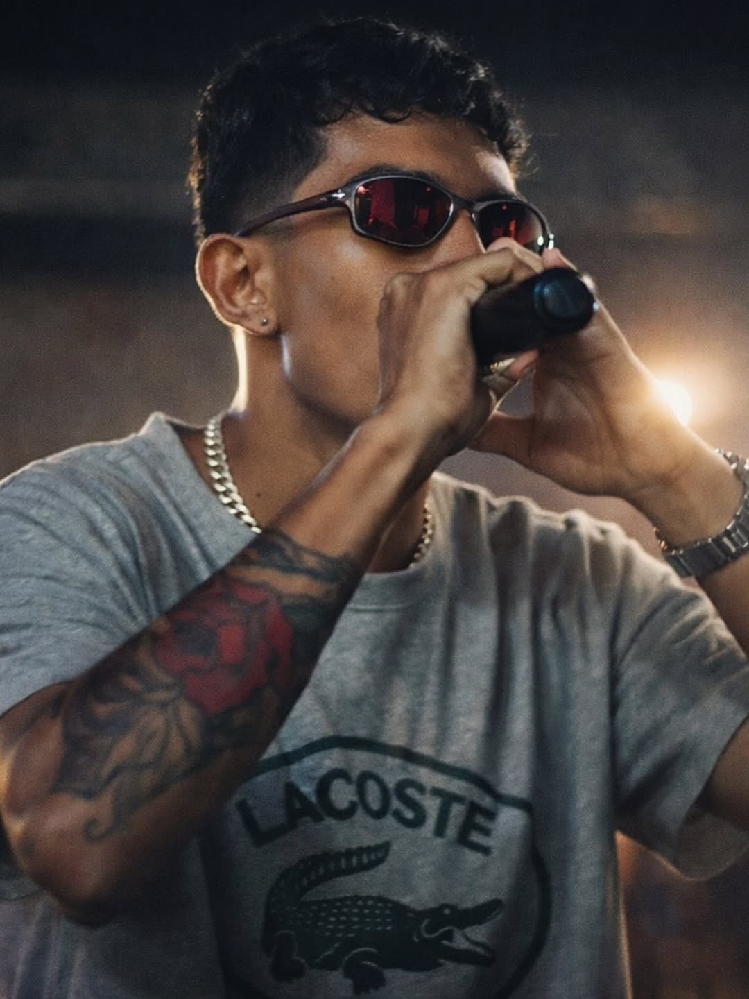 Rapper morre ao levar choque elétrico acidental em fios de maquina de lavar, no Sul de RR