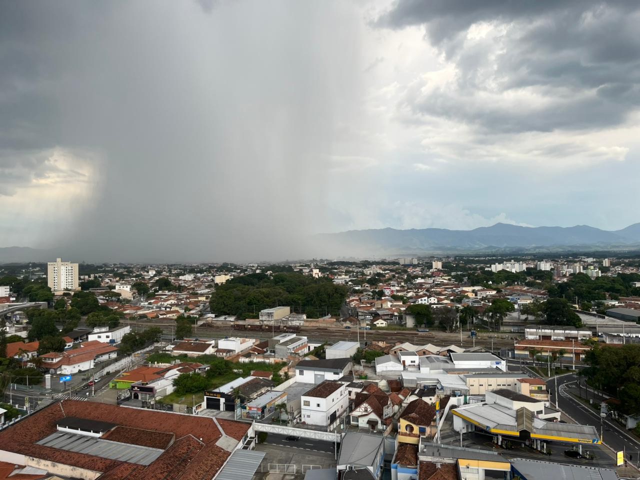 Inmet emite alerta para o risco de tempestades no Vale e Litoral Norte