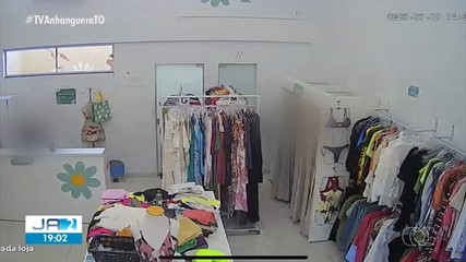 Câmera de segurança flagra importunação sexual em loja, em Araguaína