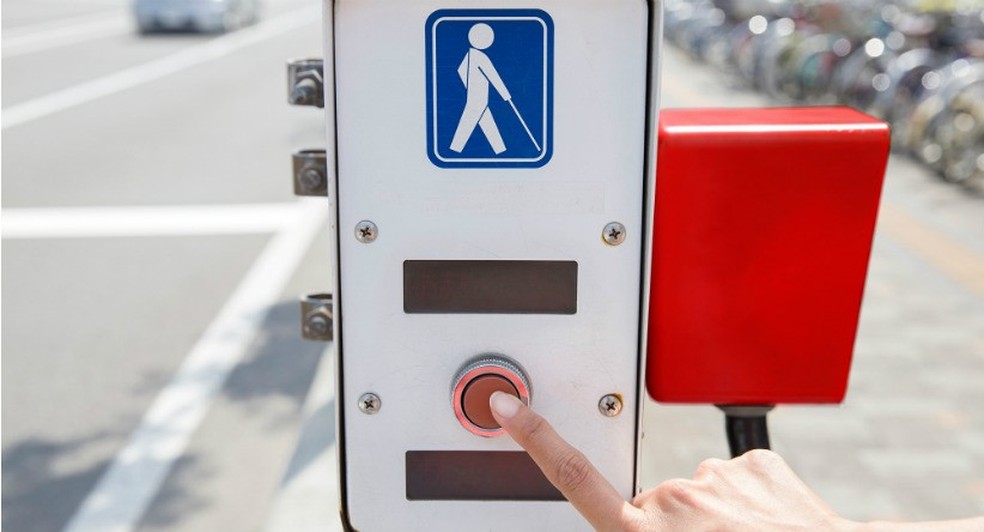 Objetivo dos semáforos sonoros é auxiliar na orientação de pessoas com deficiência visual — Foto: Reprodução/ TV Liberal