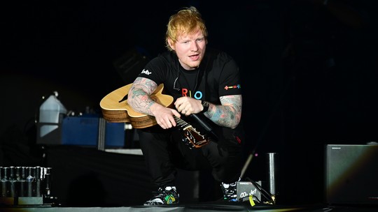 Entenda confusão envolvendo Ed Sheeran e discurso pró-Palestina