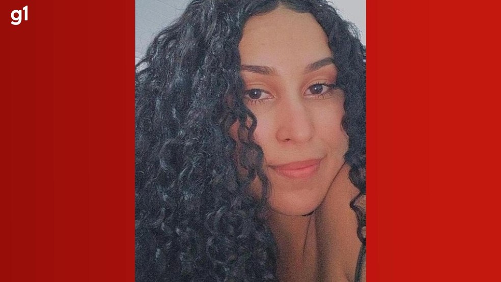 Isabely Cristina dos Santos Felix, de 19 anos, sofreu ferimentos na cabeça e morreu no local. — Foto: Reprodução/RPC
