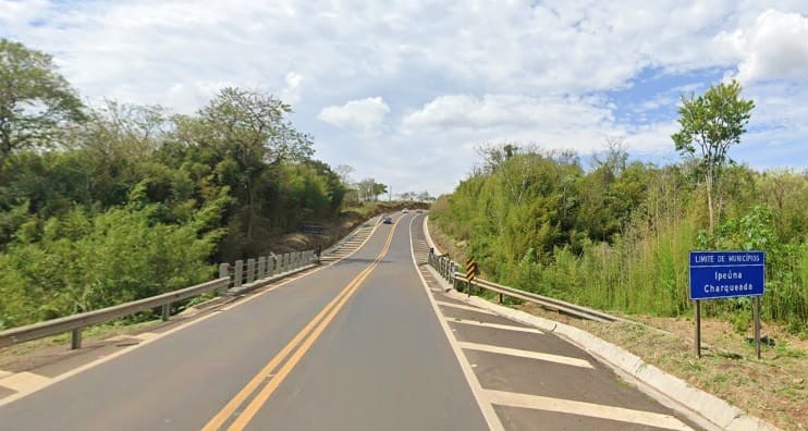 Motociclista morre após bater com van na Rodovia Irineu Penteado, em Ipeúna 
