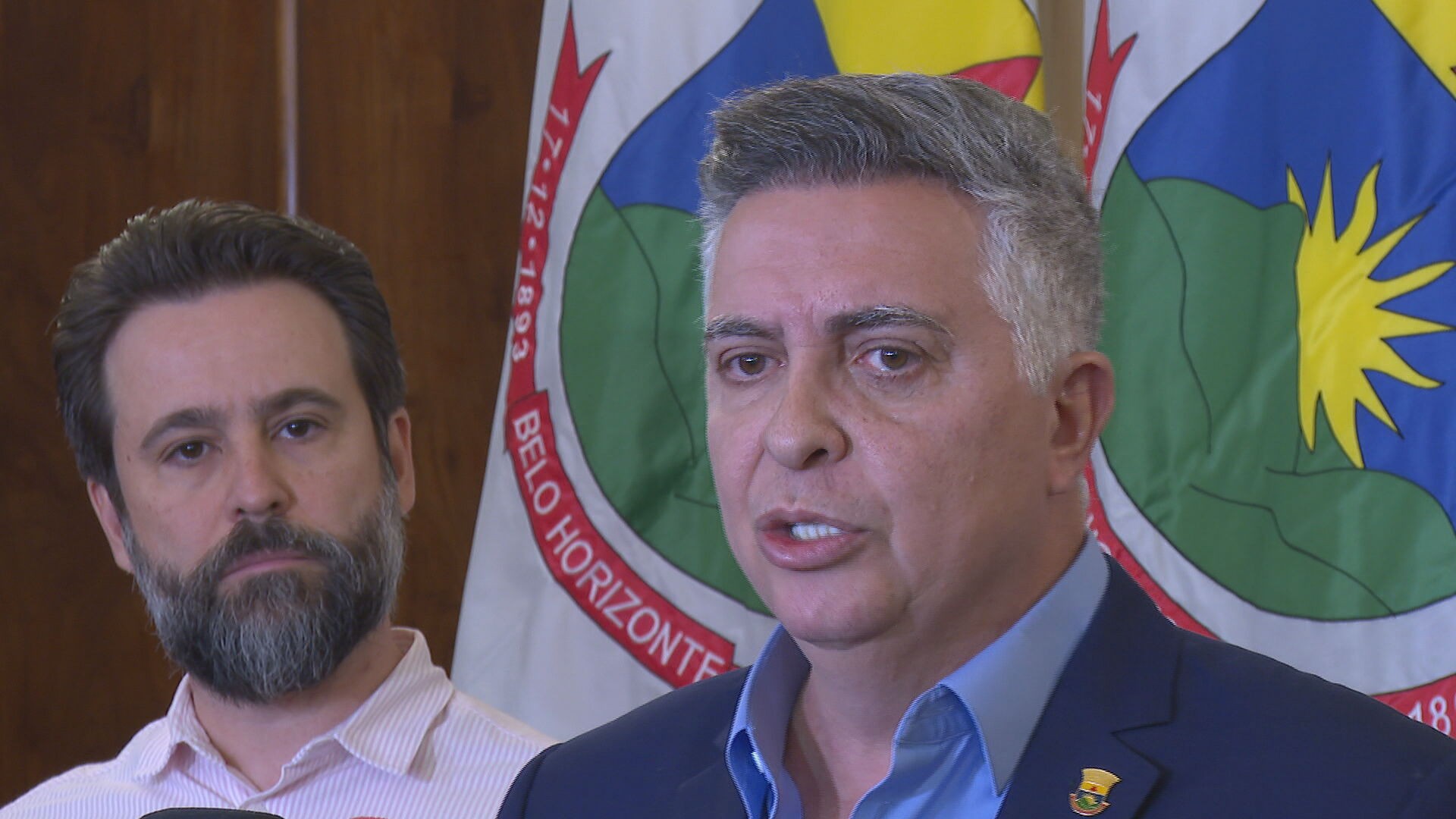 Prefeito de BH anuncia corte de ponto de professores em greve