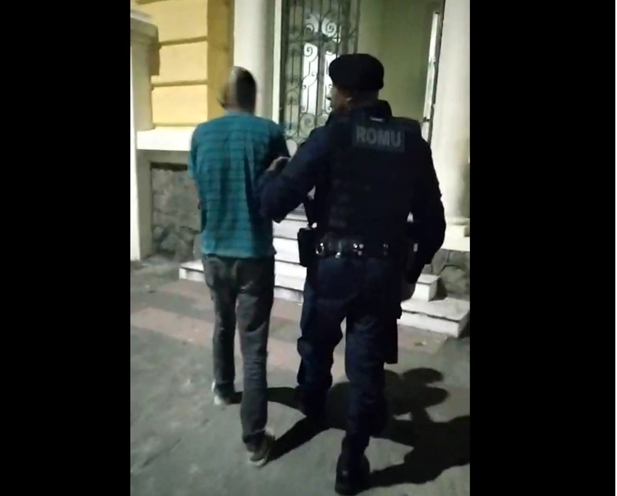 Homem é preso após confessar tentativa de feminicídio contra companheira em Maricá