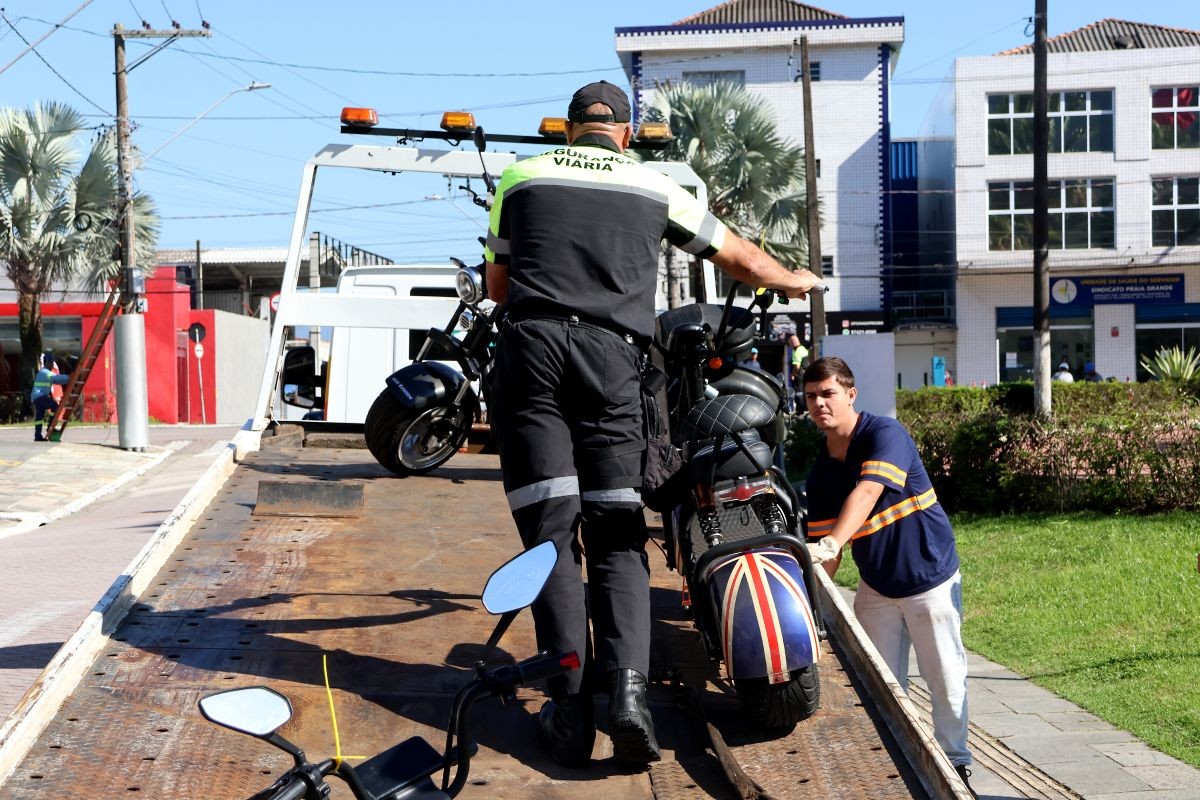 Praia Grande seizes more than 300 irregular electric bicycles and mopeds