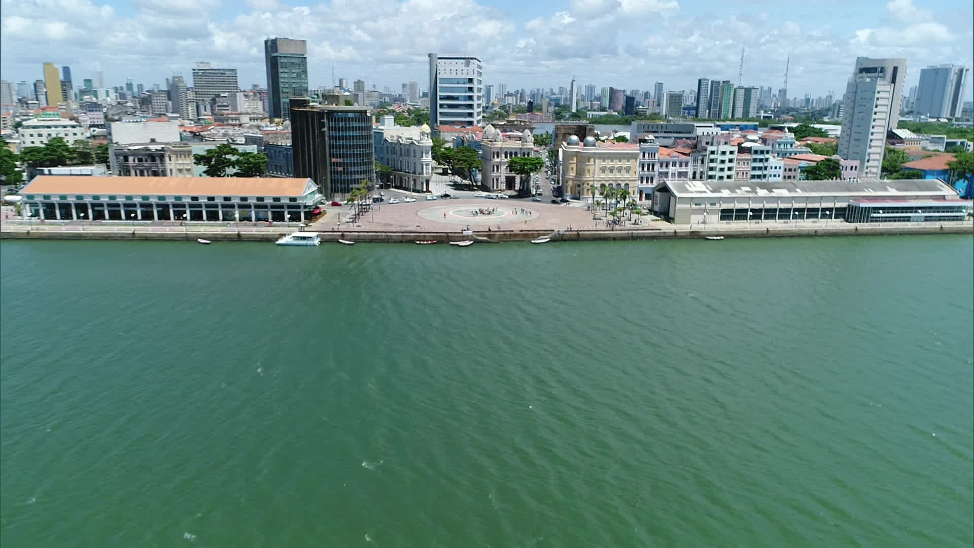 Recife tem 5º pior índice de qualidade de vida entre capitais; Pernambuco aparece em 16º lugar em ranking dos estados