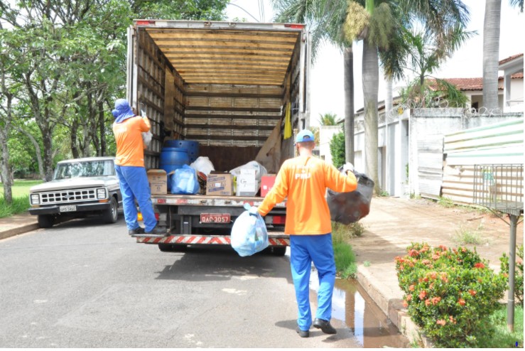Pequis, São Jorge, Monte Hebron e mais três bairros terão serviço de coleta seletiva em Uberlândia