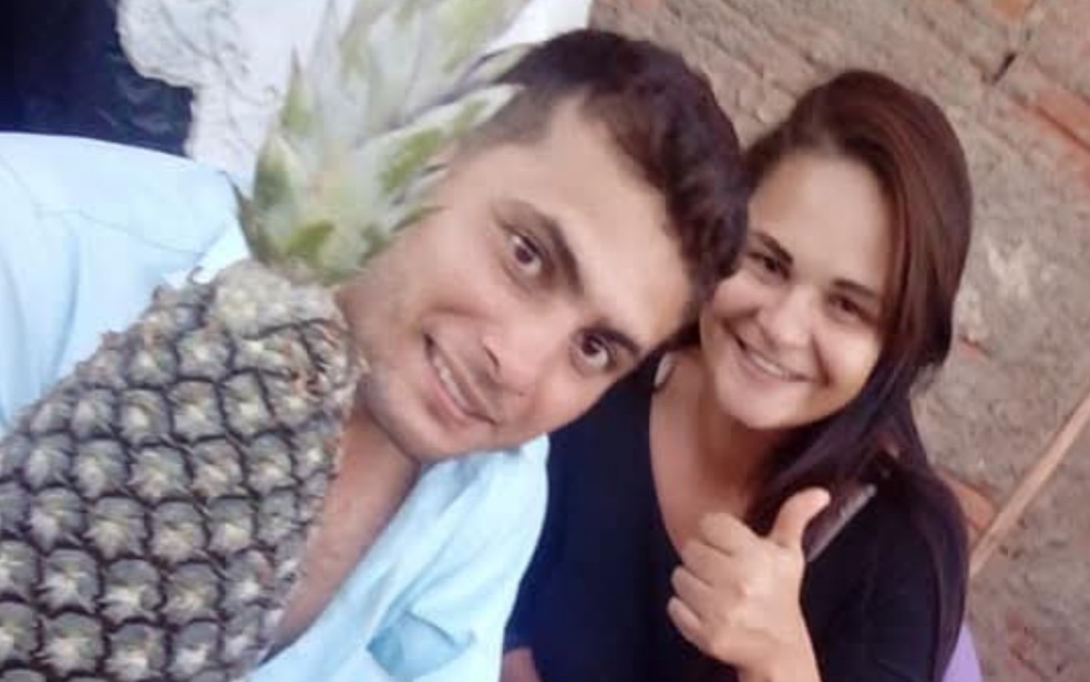 Casal que voltava de jantar com a fam&iacute;lia morre em acidente de tr&acirc;nsito &mdash; Foto: Arquivo pessoal/ Karita Balbina
