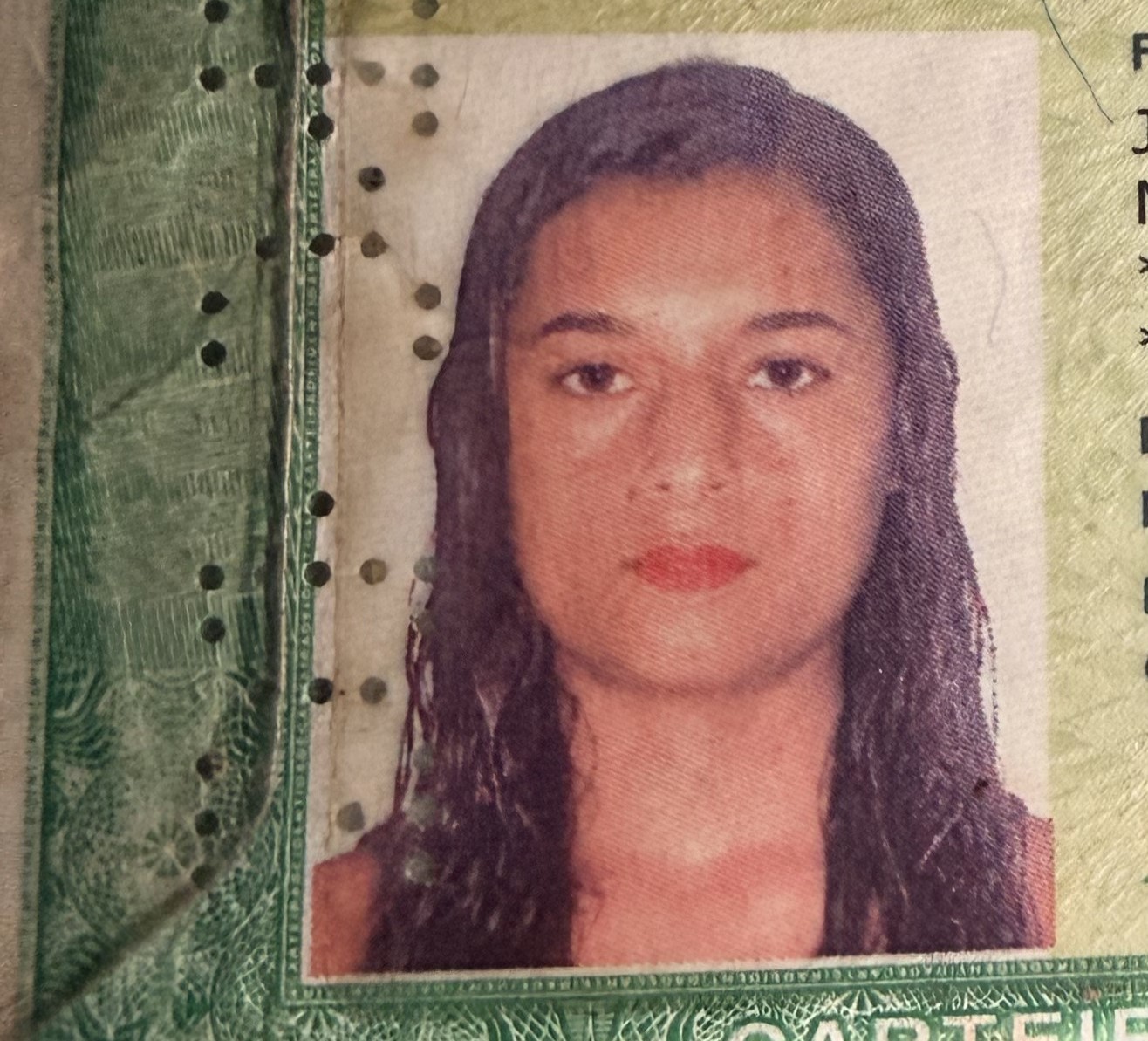 Jovem é morta a tiros enquanto caminhava com marido para casa da mãe, no Conde, PB