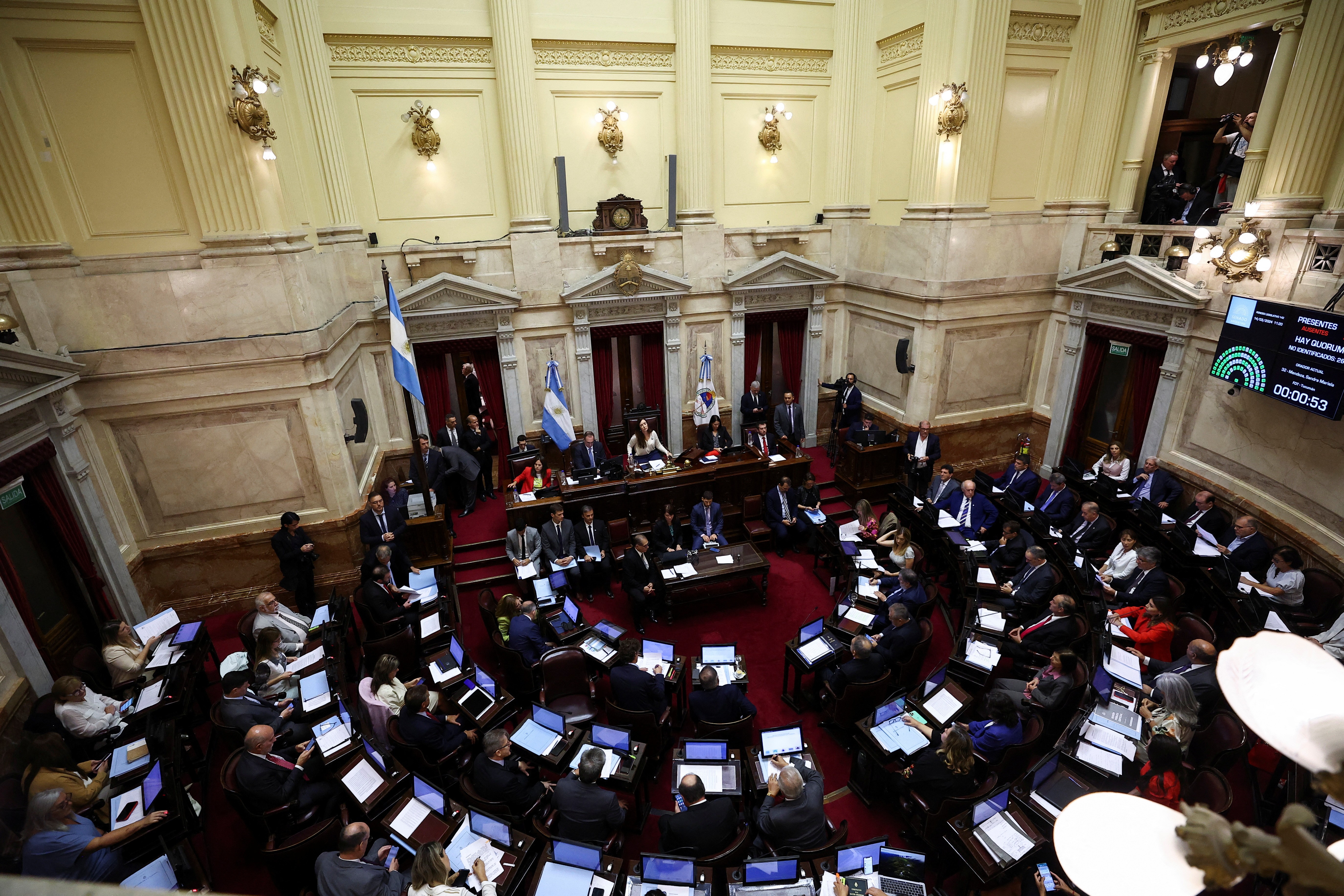 Senado argentino rejeita ‘decretaço’ de Milei
