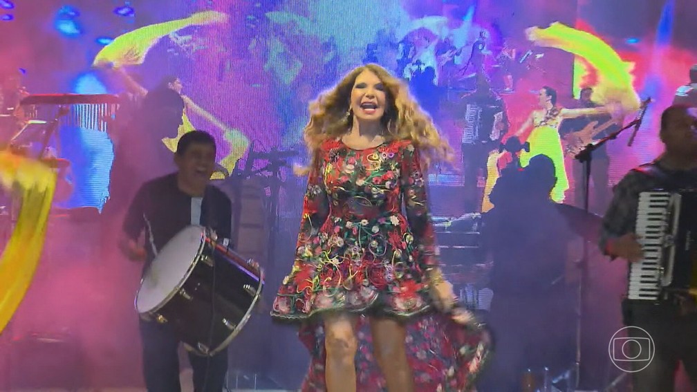 Elba Ramalho no S&atilde;o Jo&atilde;o de Campina Grande que completa 40 anos &mdash; Foto: Reprodu&ccedil;&atilde;o/TV Globo