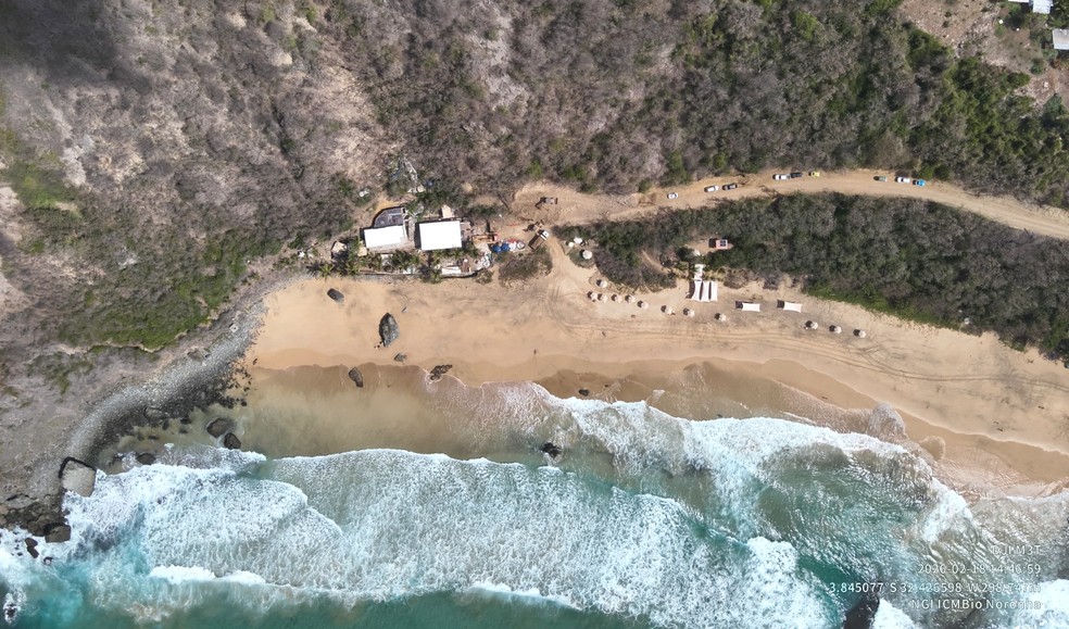 Obra é no acesso à Praia do Boldró, em Fernando de Noronha — Foto: ICMBio Noronha/Divulgação