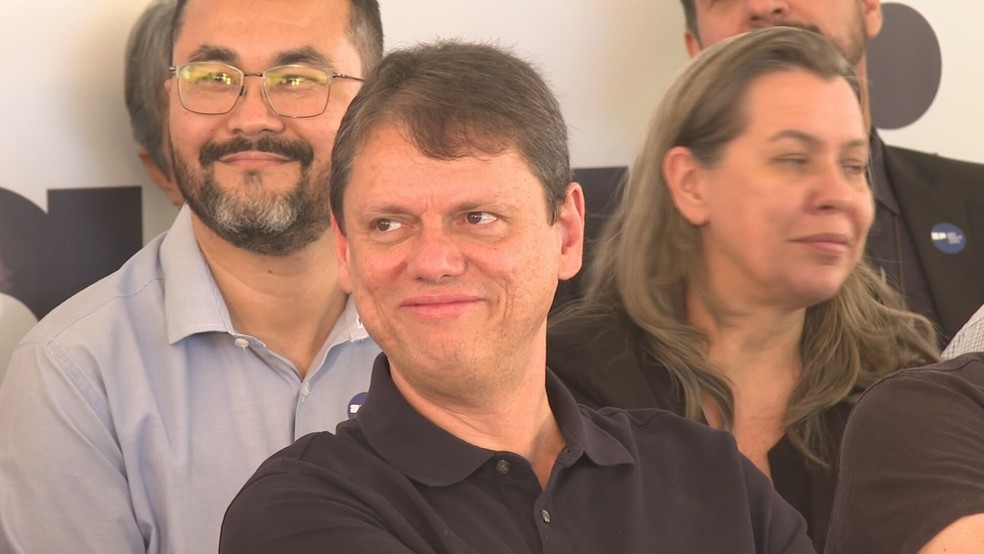 Tarcísio de Freitas esteve em Presidente Venceslau (SP) para cumprir agenda em três setores diferentes — Foto: Reprodução/TV TEM