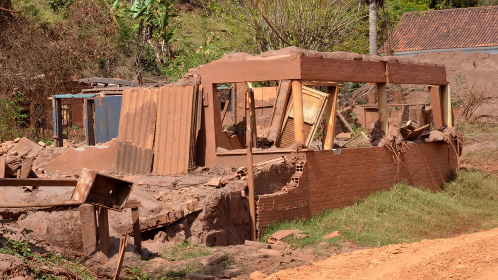 Tragédia em Mariana destruiu comunidades — Foto: Marcio Francisco Martins / Arquivo pessoal 