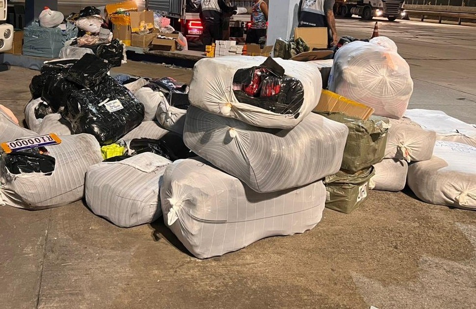 Mais de três toneladas de produtos com indícios de falsificação são apreendidas em Itatiaia