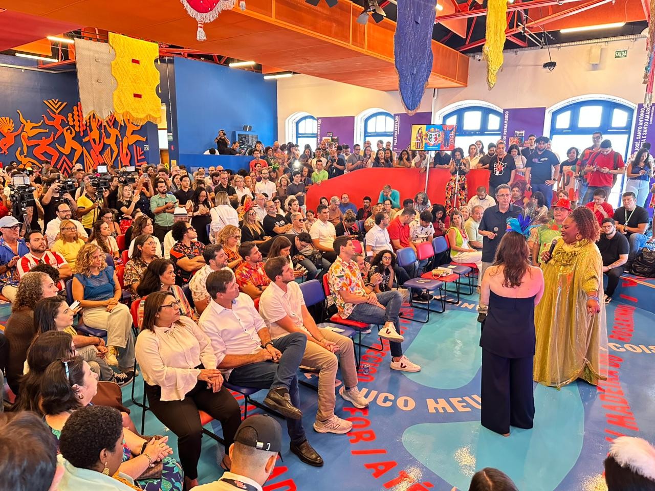 Programação de carnaval no Marco Zero tem shows de João Gomes, Vanessa da Mata, Iza, Ludmilla, Sorriso Maroto, Seu Jorge, Alok e mais; veja agenda