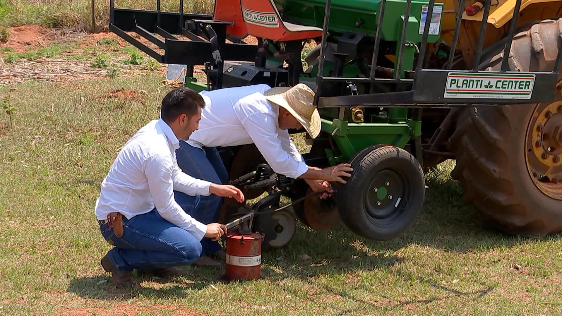 Jovens buscam formação universitária para seguir carreira no agro