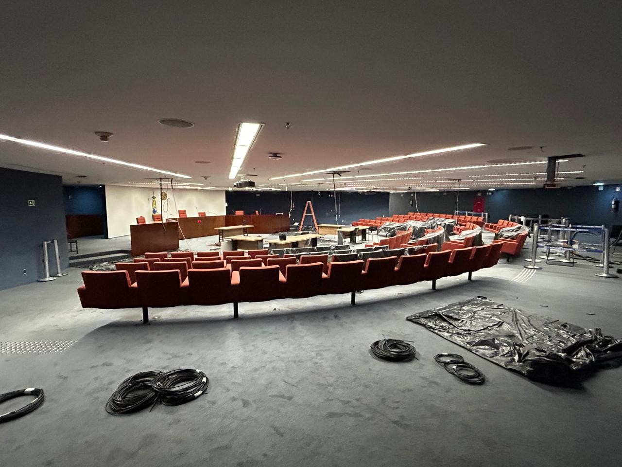 Sala da Primeira Turma do STF passa por obras antes do julgamento da trama golpista
