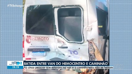 Van do Hemocentro e caminhão se envolvem em acidente; saiba mais