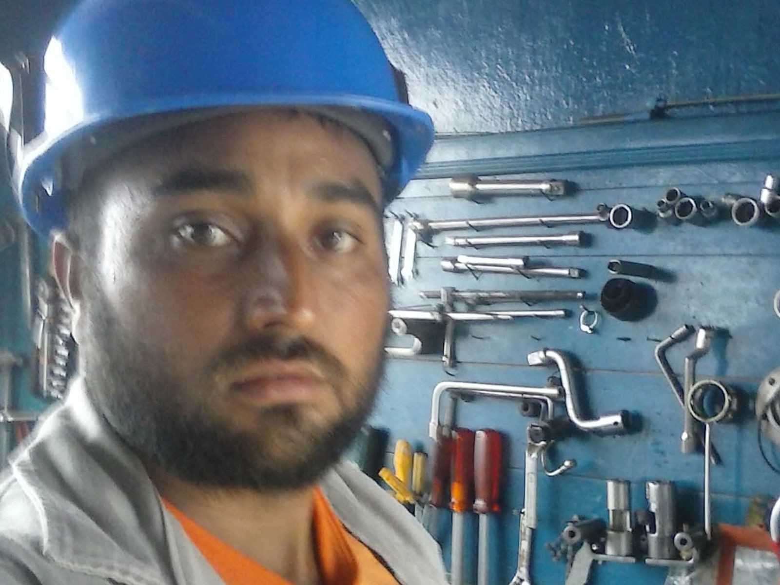 VÍDEO: Funcionário de frigorífico morre ao ser atingido por serra elétrica no Acre