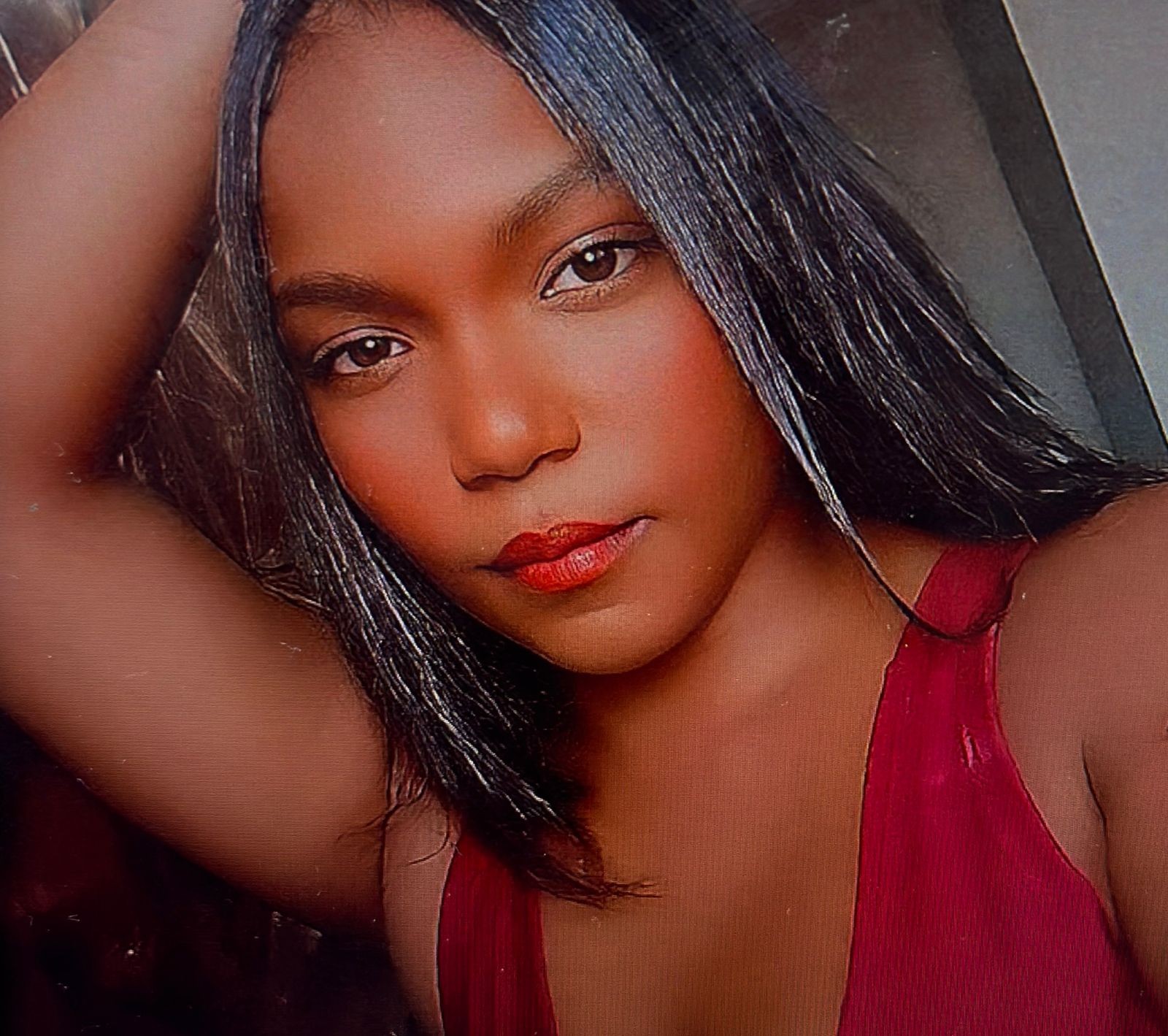 Jovem é encontrada morta dentro de casa em Salvador; polícia investiga crime como feminicídio