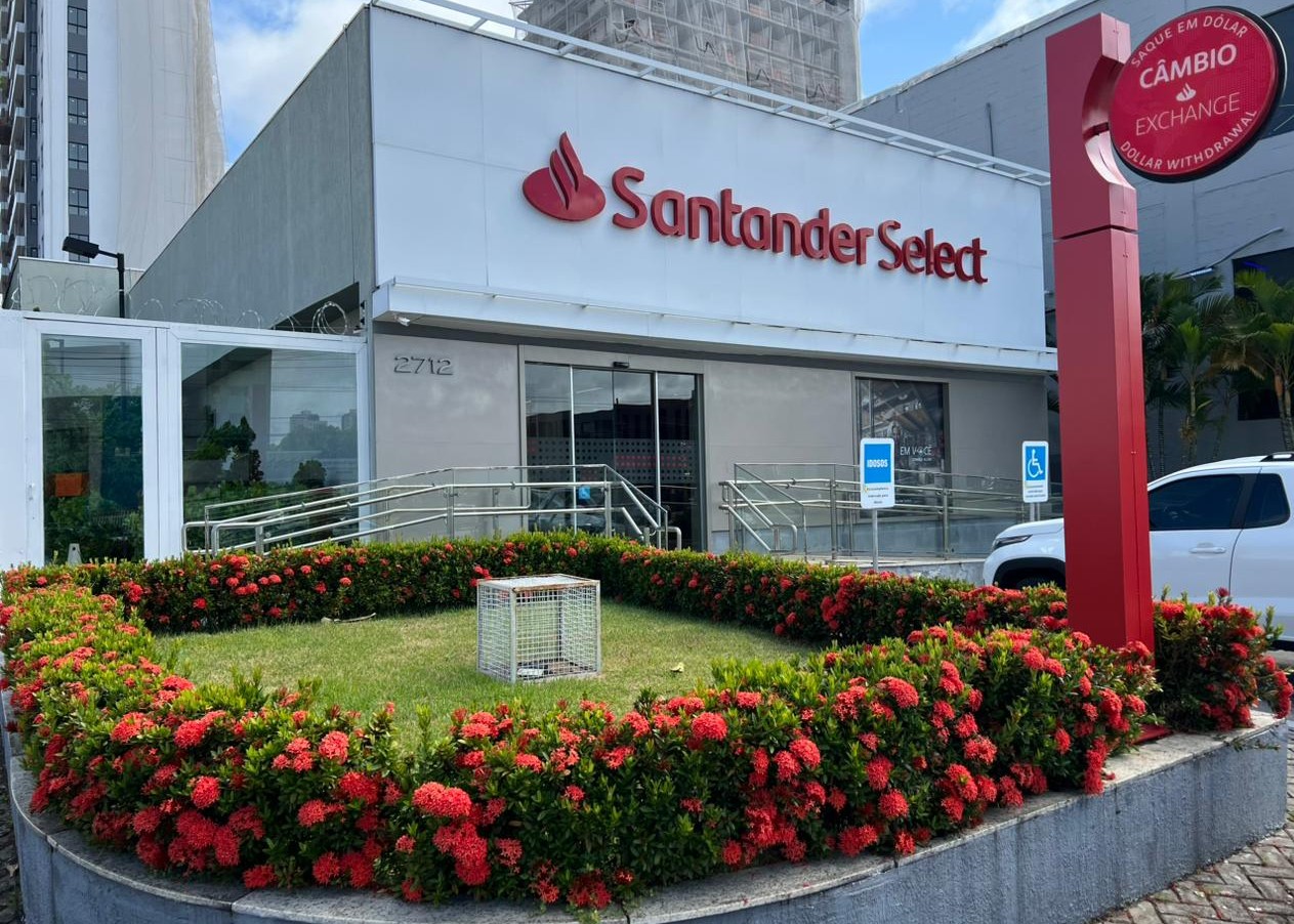 Banco abre mais de 200 vagas de emprego em seis cidades da Bahia; confira cargos