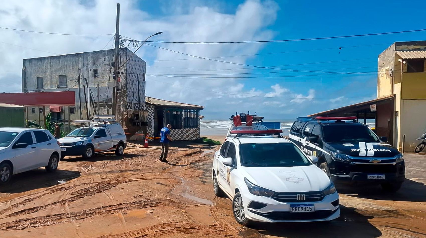 Cinco bares são autuados por furto de energia elétrica na Barra dos Coqueiros