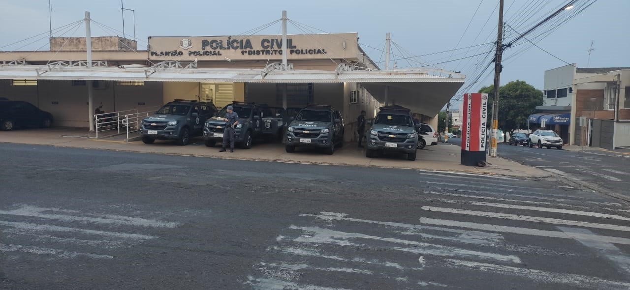 Adolescente é esfaqueado no rosto após pegar carona com desconhecido 