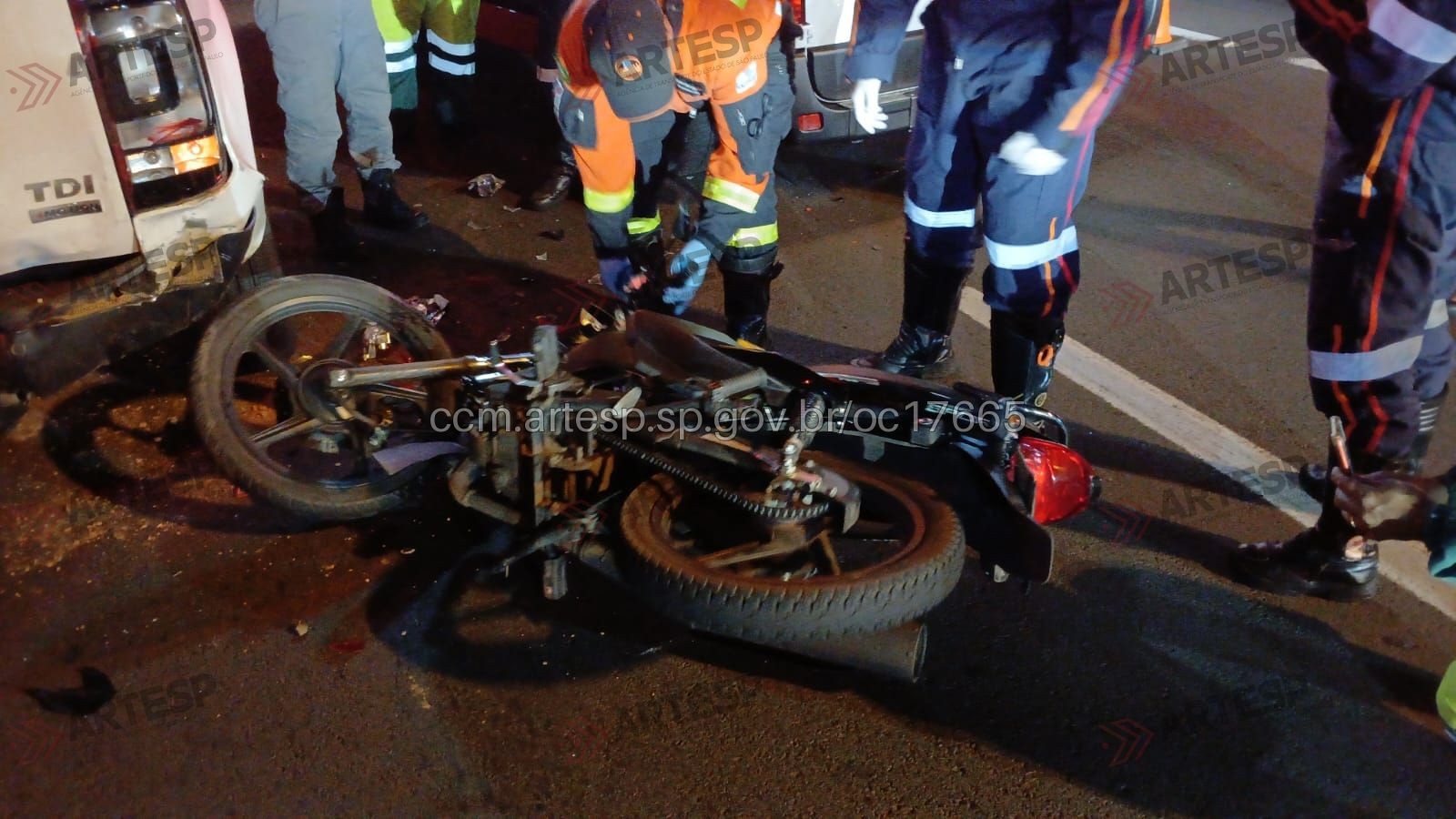 Motociclista morre após bater em caminhonete parada na marginal da Marechal Rondon em Bauru