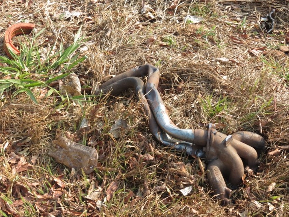 Homem morreu após colisão entre carro e motoniveladora em Dracena (SP) — Foto: Jorge Zanoni