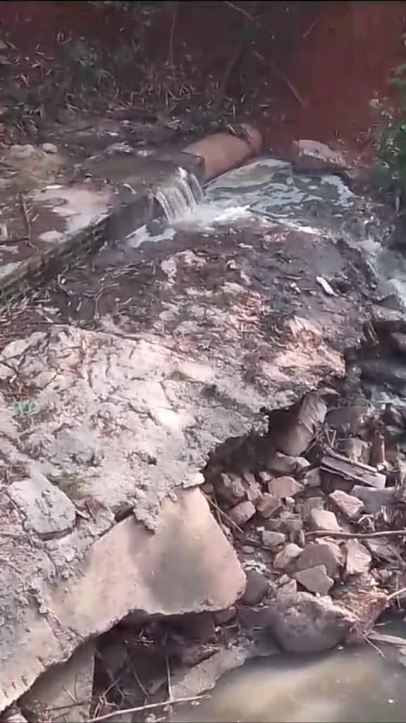 Grupamento Aquático flagra descarte irregular de resíduos em ribeirão de Rio das Pedras