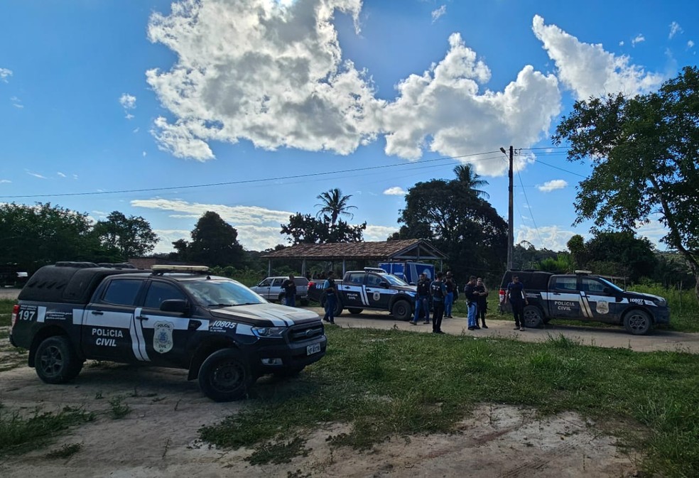 Prisões foram feitas após operação do Polícia Civil. — Foto: Divulgação/8ª Coorpin