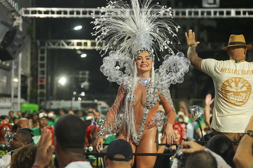 Fabíola de Andrade no ensaio da Mocidade — Foto: Anderson Bordê/AgNews