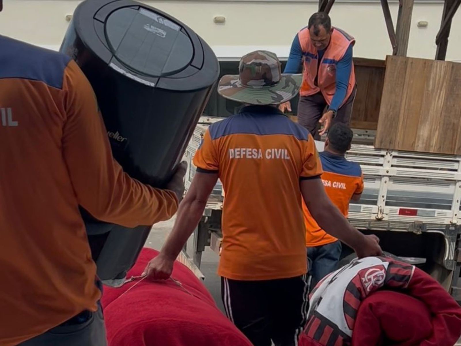 Enchente no Juruá: Demais famílias que estavam em abrigo voltam para casa em Cruzeiro do Sul