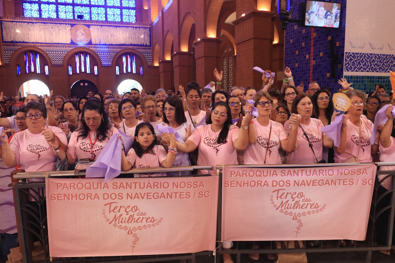 De 300 para mais de 30 mil fiéis: como o Terço das Mulheres se tornou uma das maiores romarias de Aparecida