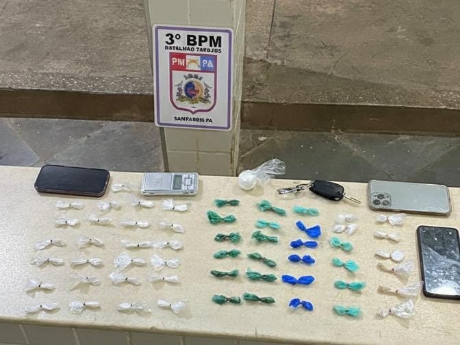 Trio é conduzido à 16ª Seccional após flagrante de tráfico de drogas