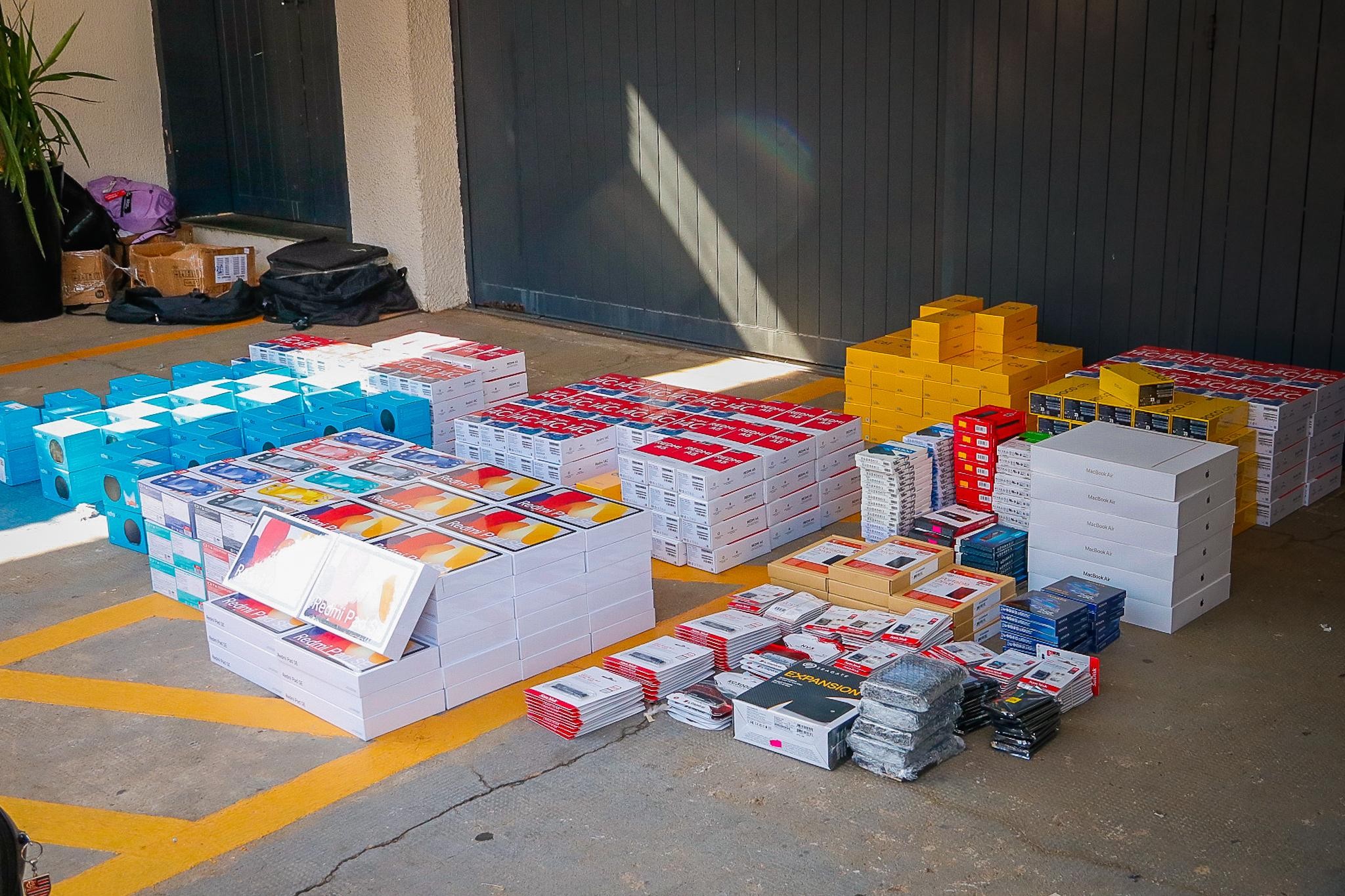 Polícia Militar apreende R$ 500 mil em eletrônicos contrabandeados em Piracicaba