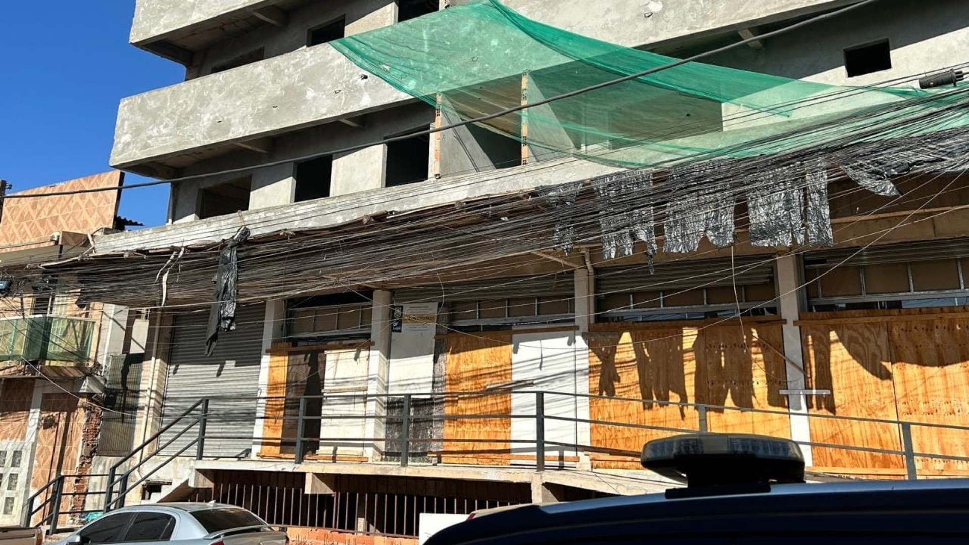 Homem de 29 anos morre após cair em fosso de elevador em Vicente Pires