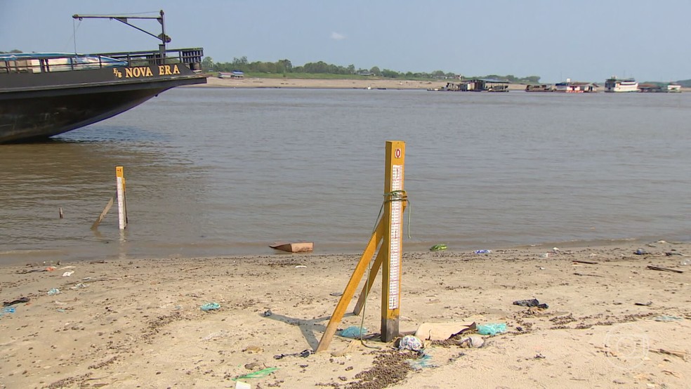 Seca do Rio Solimões prejudica comércio nas fronteiras do Brasil com a Colômbia e o Peru — Foto: Reprodução/TV Globo
