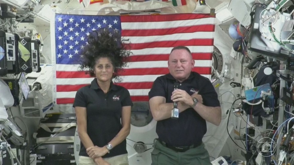 Nasa diz que ainda não tem data para trazer de volta à Terra os astronautas Butch Wilmore e Suni Williams — Foto: Reprodução/TV Globo