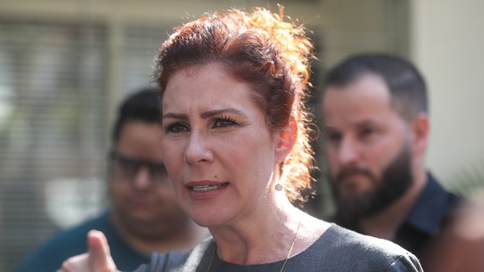 Zambelli diz que vai se apresentar às autoridades italianas para não ser considerada foragida - Deputada federal licenciada afirmou ao blog que busca proteção contra perseguição política.