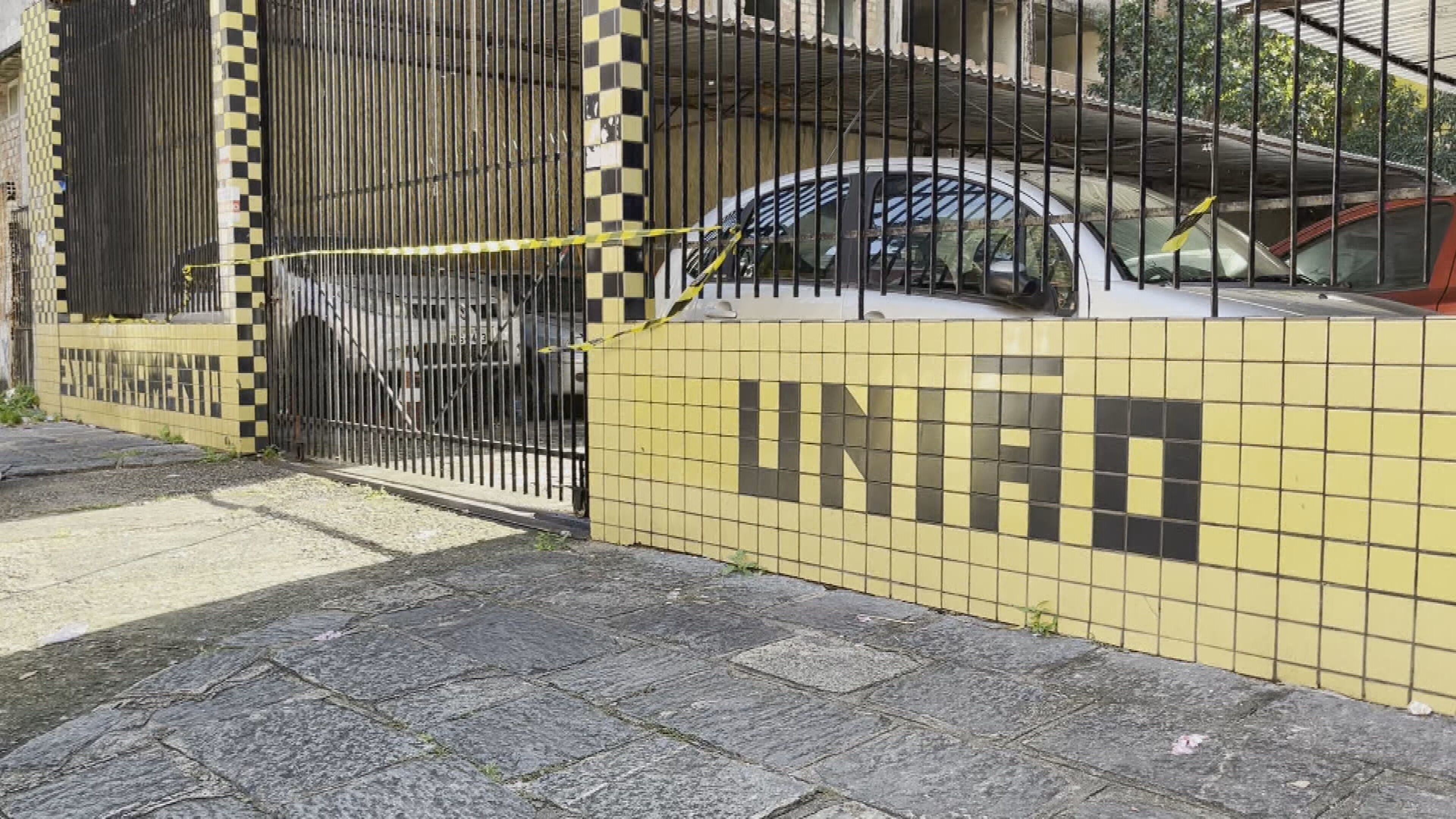 Criminoso invade escritório pelo teto e esfaqueia dono de estacionamento interditado, no Centro do Recife