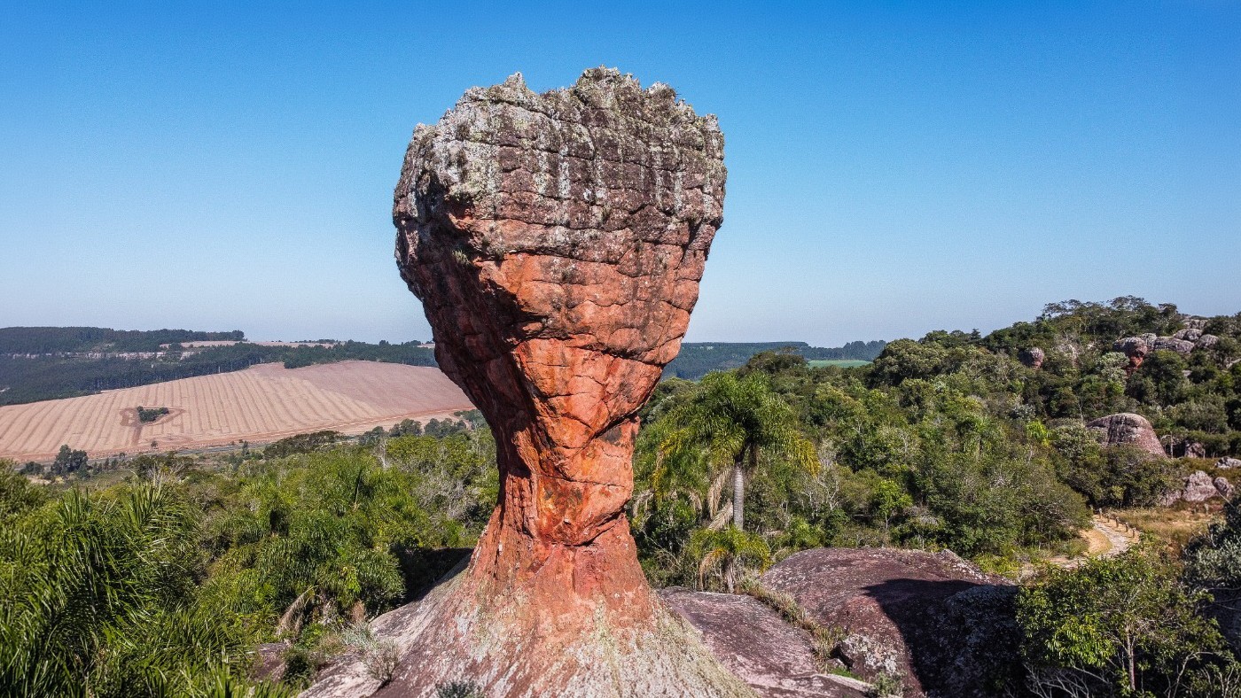 Campos Gerais: um dia entre arenitos, furnas e cultura alemã