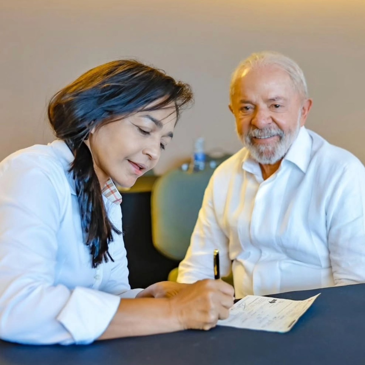 Eliziane deixa PSD e se filia ao PT; senadora deve disputar reeleição em 2026