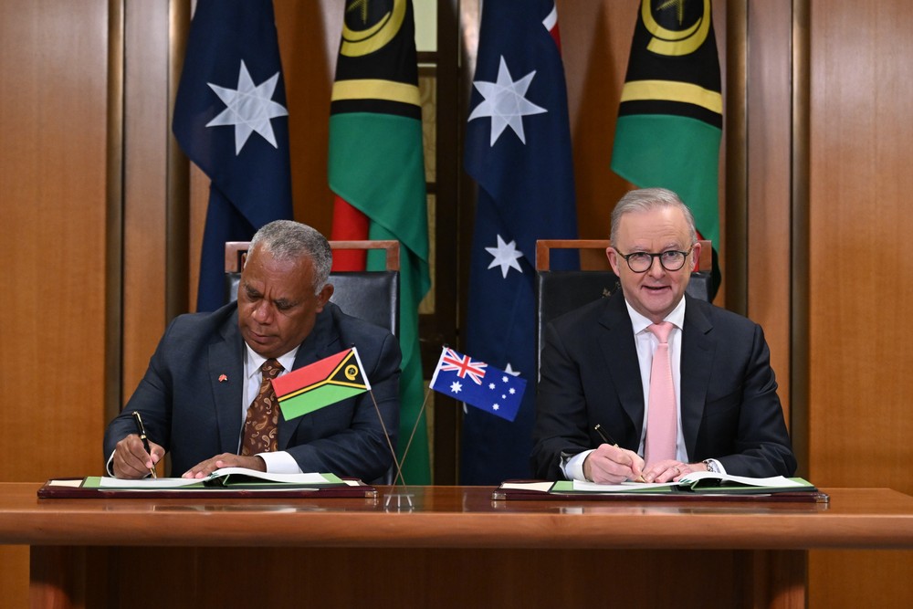 Austrália e Vanuatu assinam acordo que proíbe a instalação de bases militares estrangeiras no arquipélago