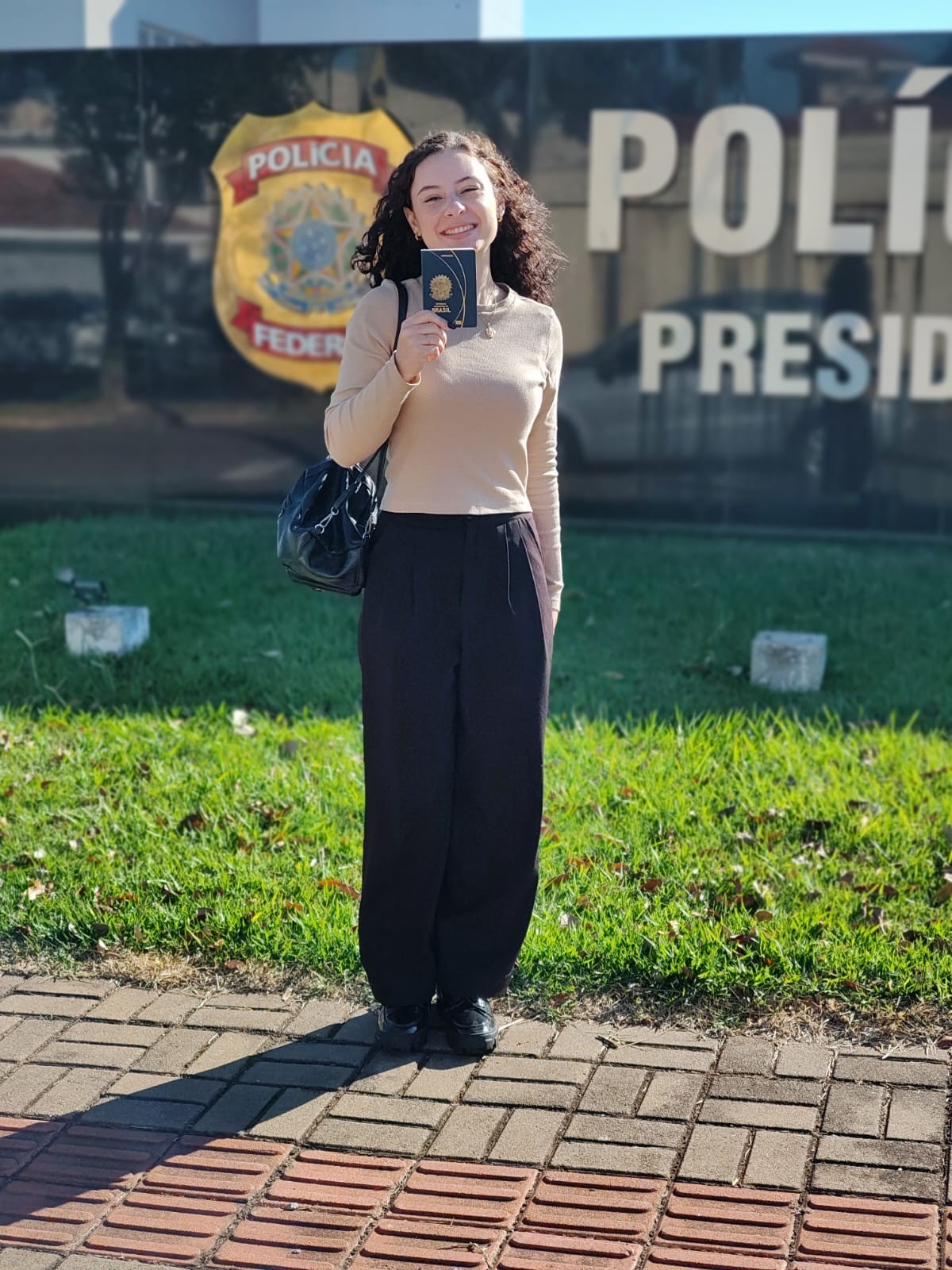 Com coração cheio de sonhos, estudante da rede pública de Presidente Prudente embarca para intercâmbio no Reino Unido