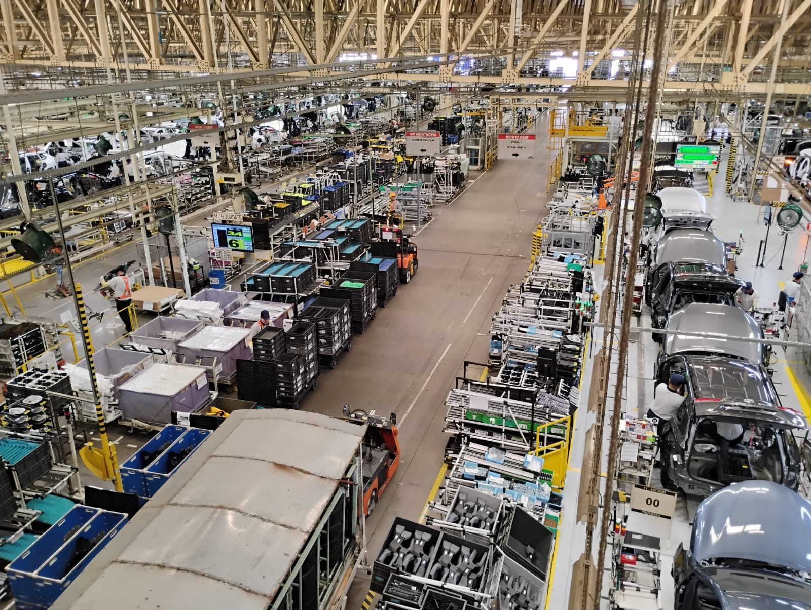 Toyota começa a montar baterias de veículos híbridos no Brasil com criação de centro técnico em Sorocaba